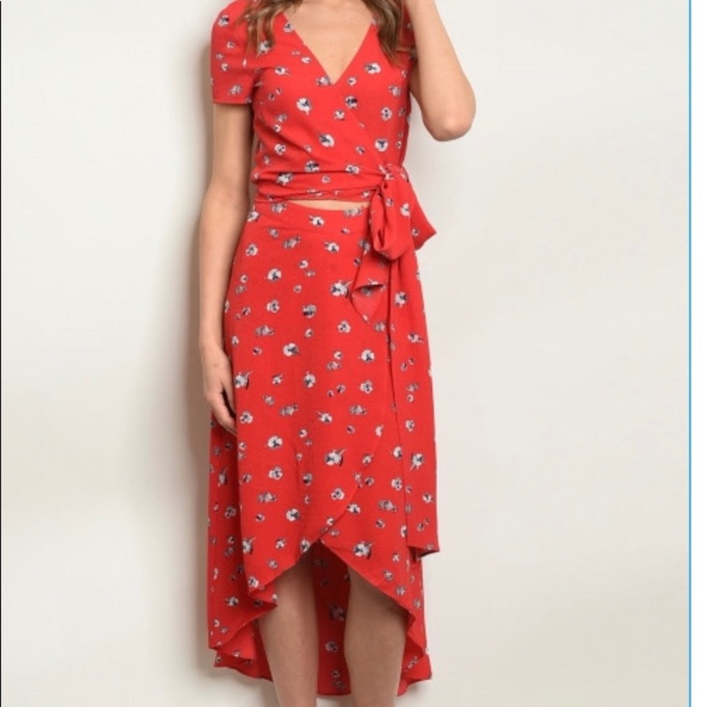 SALE Fun and Flirty Red Floral Double Wrap 2Pc Set